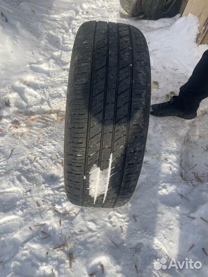 Kumho 722 235/60 R18 103H