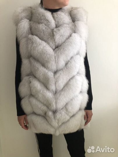 Меховой жилет из песца
