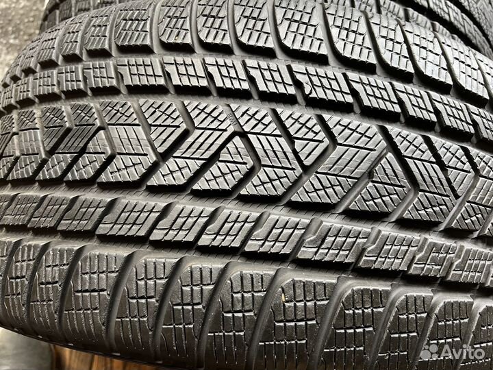 Pirelli Scorpion Winter 305/35 R21