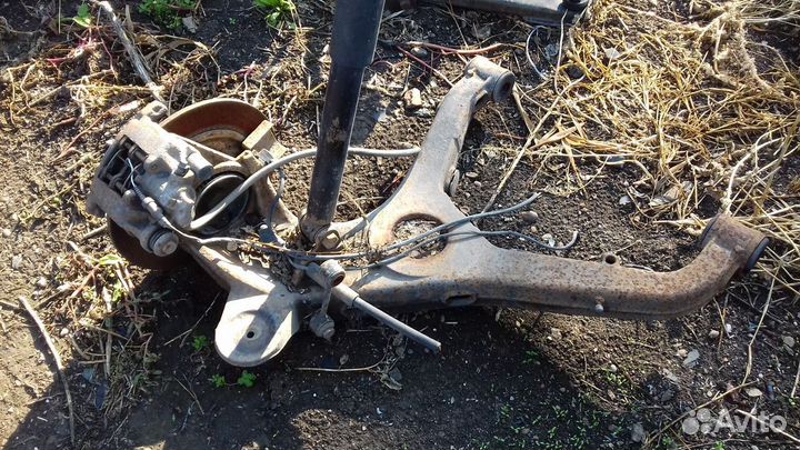 Рычаг задней подвески левый Мерседес Вито 638