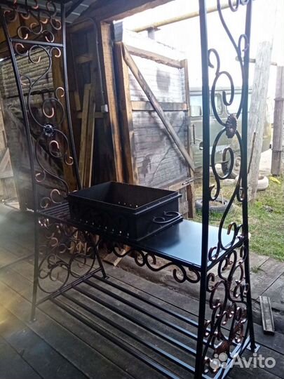 Мангал с крышей