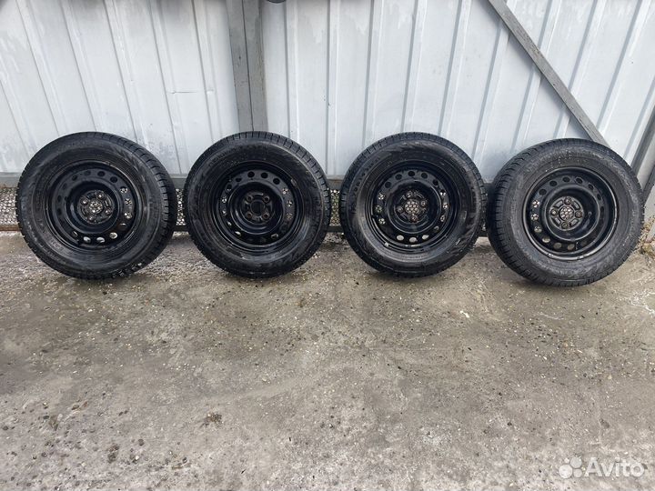 R14 Nokian Tyres Nordman RS2 185/70, PCD 4x100 DIA 54.1