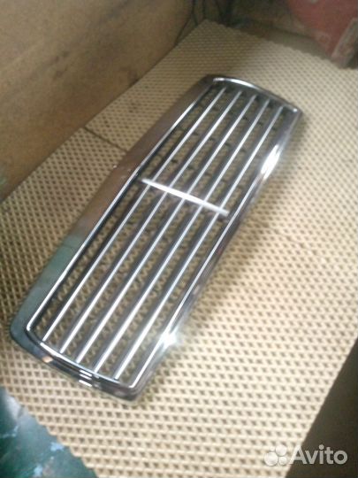 Решетка радиатора Мерседес w201