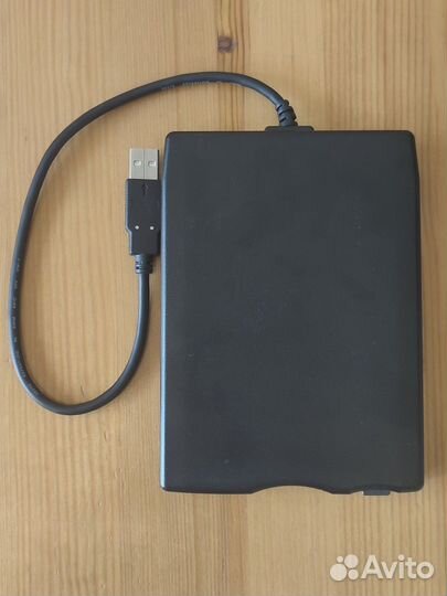 Внешний USB флоппи дисковод mitsumi D353 F UE