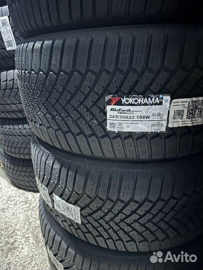 Yokohama BluEarth Winter V906 285/35 R22 и 315/30 R22 107W