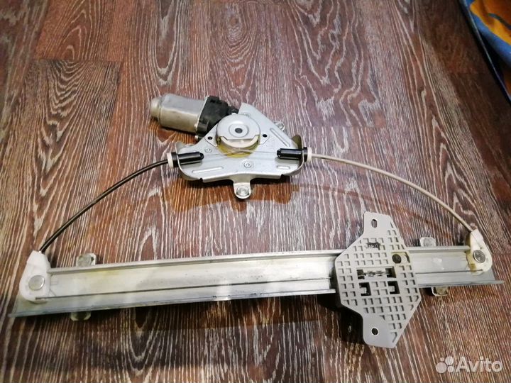 Электростеклоподьемник правый на солярис 14 год