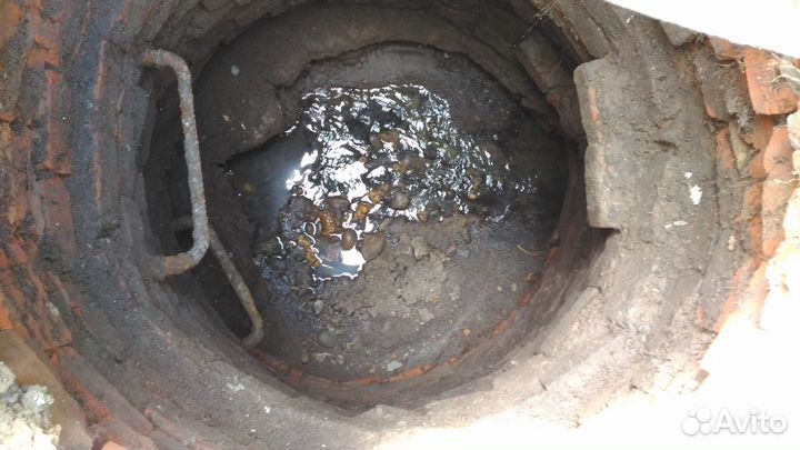 Чистка выгребных ям, улучшение дна