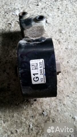 Подушка двигателя передняя Chevrolet Cruze 1.8