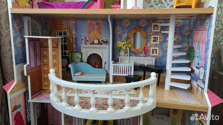 Домик кукольный