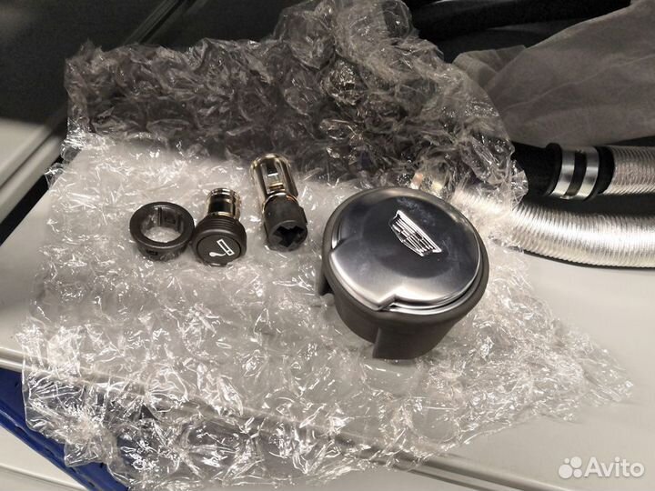 Пепельница для cadillac XT5 XT6 Эскалейд