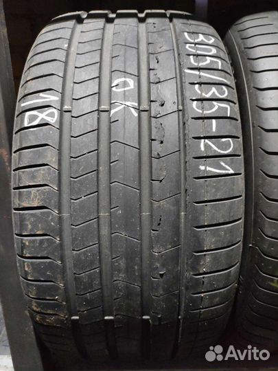 Pirelli P Zero PZ4 305/35 R21 109Y