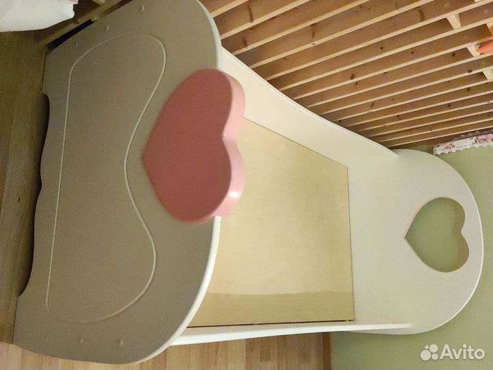 Детская кровать из экологичных материалов