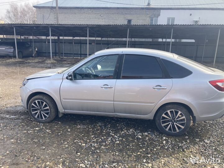 LADA Granta 1.6 МТ, 2024, битый, 5 000 км