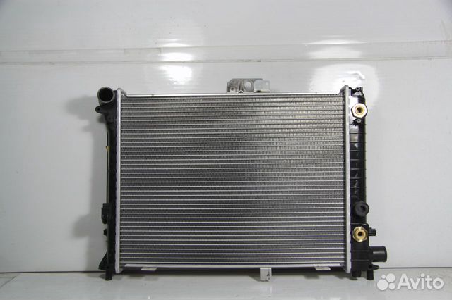 Радиатор охлаждения Saab 9000 2.0-3.0 аt 93