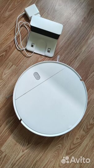 Робот-пылесос Xiaomi Mi Robot Vacuum-Mop Essential