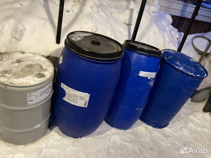 Бочка пластиковая 227 бу