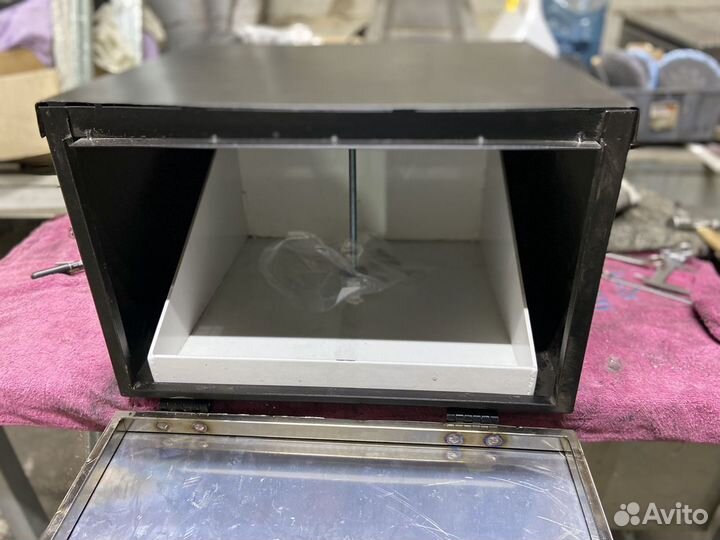 Инструментальный ящик на грузовик