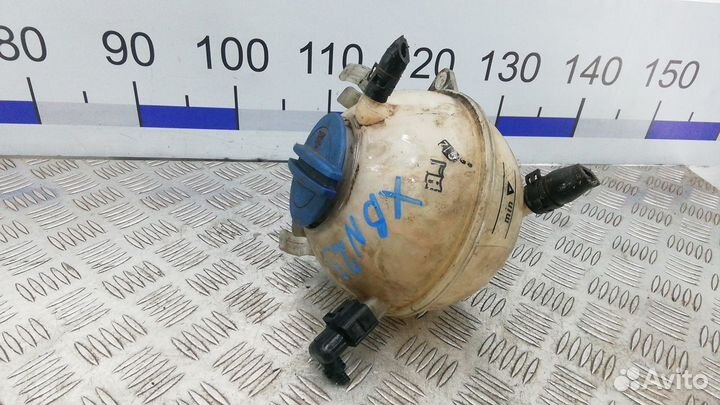 Бачок расширительный на Skoda Octavia A5