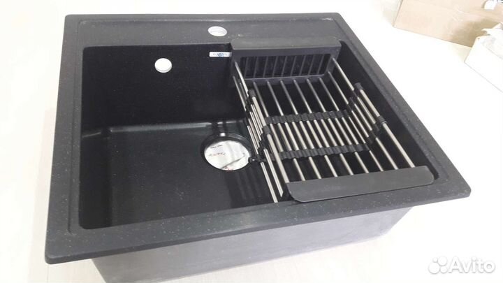 Выдвижная сушилка для посуды в раковину