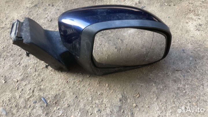 Боковое зеркало правое Форд фокус 3