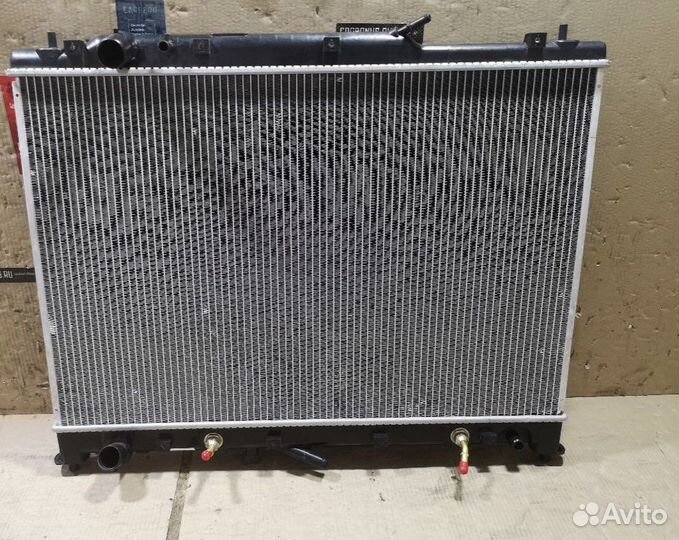 Радиатор двс mazda cx-9 2008 год