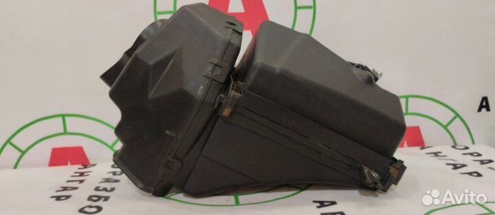 Корпус воздушного фильтра Nissan Murano Z50 VQ35DE