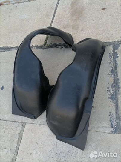 Подкрылки на audi 80 передние