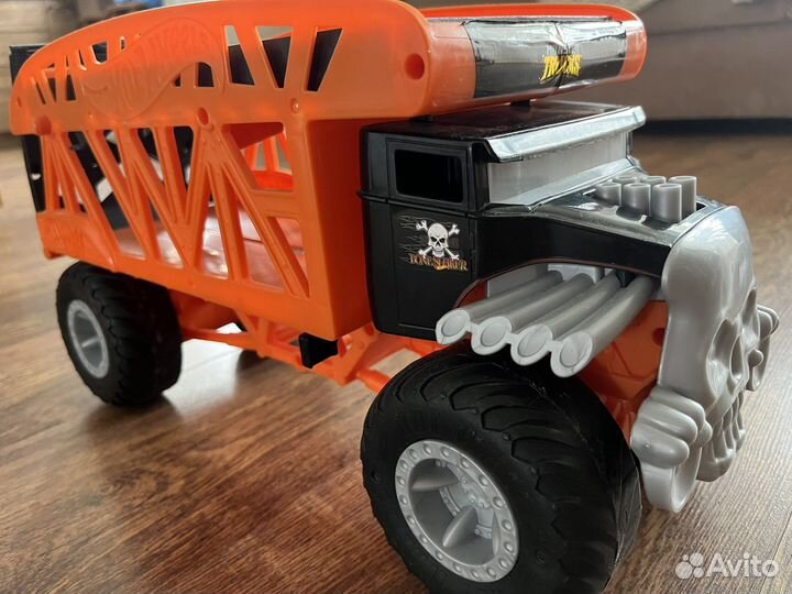 Хот вилс тягач Hot Wheels Monster Trucks