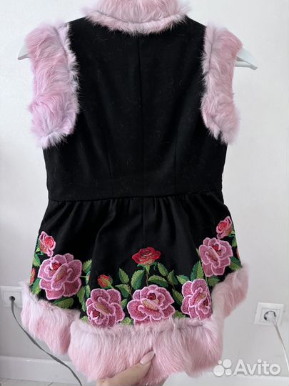 Меховая жилетка детская