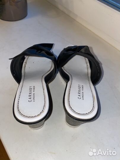 Босоножки женские