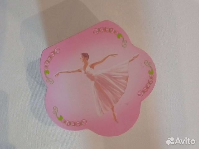 Музыкальная шкатулка с балериной