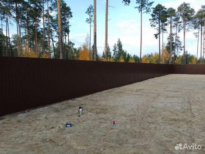 Забор и ограждения из профнастила