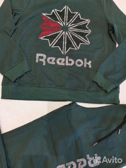 Спортивный костюм reebok новый