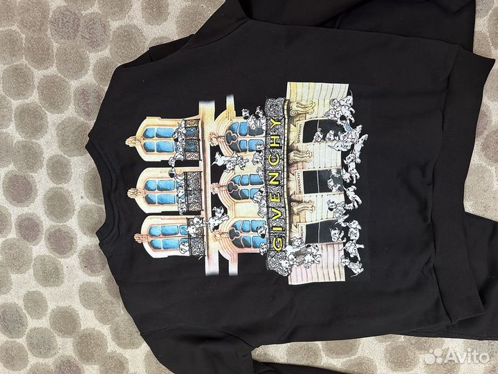 Спортивный костюм женский