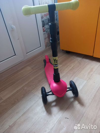 Самокат детский со светящимися колесами