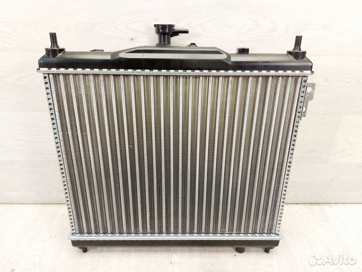 Радиатор охлаждения Hyundai Getz 2002-2011 АКПП