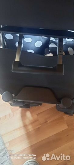 Прогулочная коляска новая