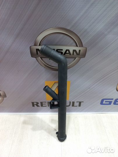 Патрубок на блоке Renault sandero 2