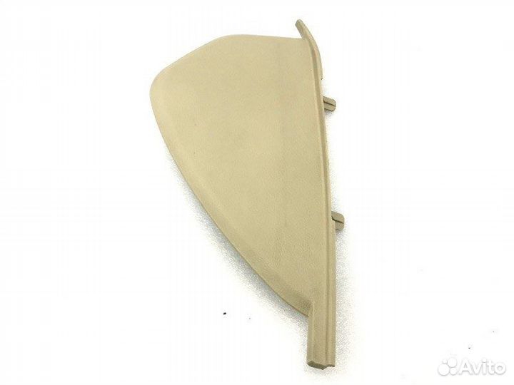 Накладка торпеды правая Ssangyong Rexton D27DTP