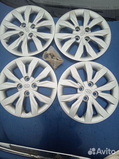 Колпаки r15 комплект Хюндай Солярис 2 с гайками