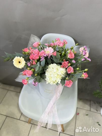 Коробка с цветами Доставка букетов Сириус Адлер