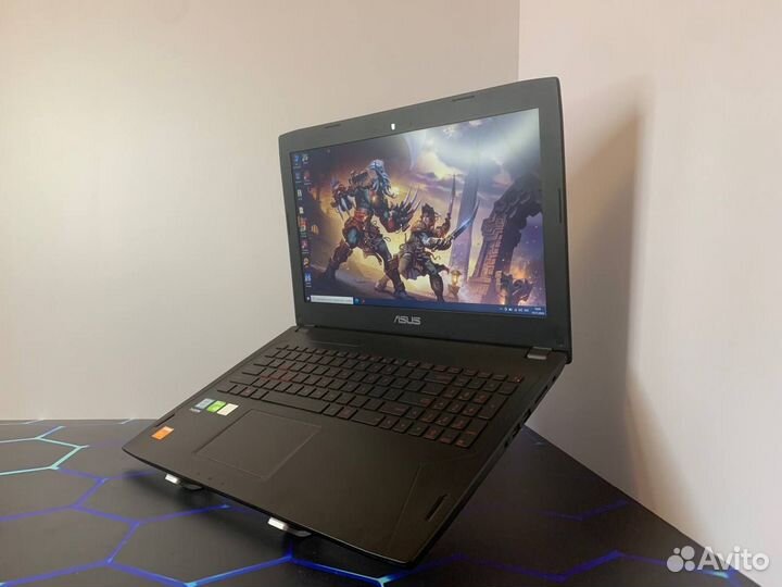 Игровые ноутбуки из закрытого офиса