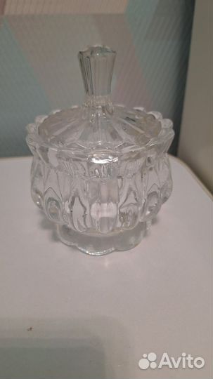 Сахарница с крышкой стеклянная