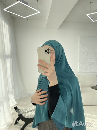 Женские шарфы и платки