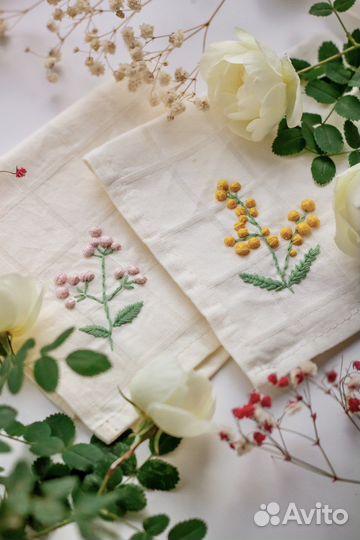Салфетки сервировочные с вышивкой ручной работы