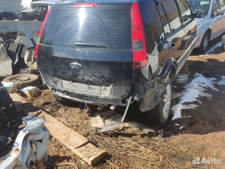 Ford fusion фонарь