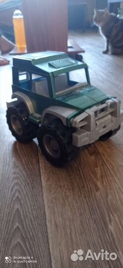 Джипы внедорожники