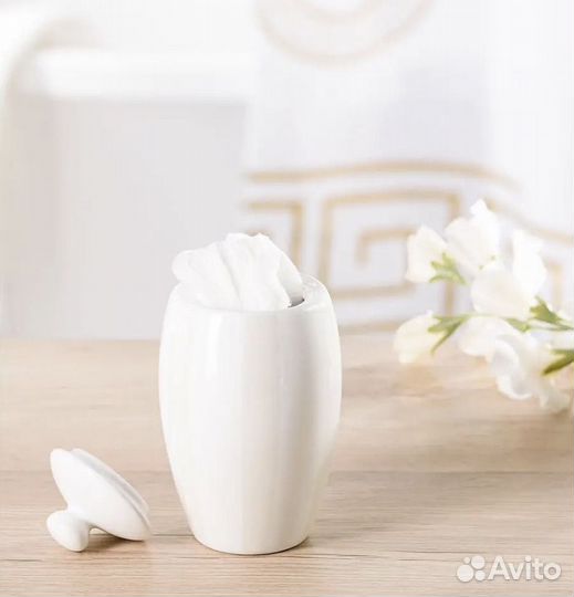 Контейнеры для ватных дисков и палочек