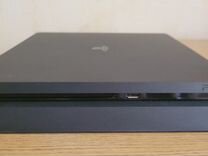 Продам PS 4 Slim 1tb