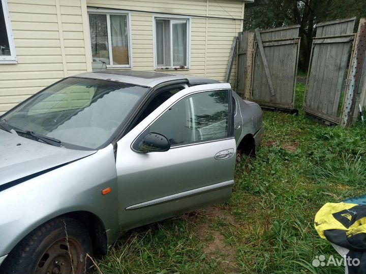 Кузов Nissan Maxima A33 по частям